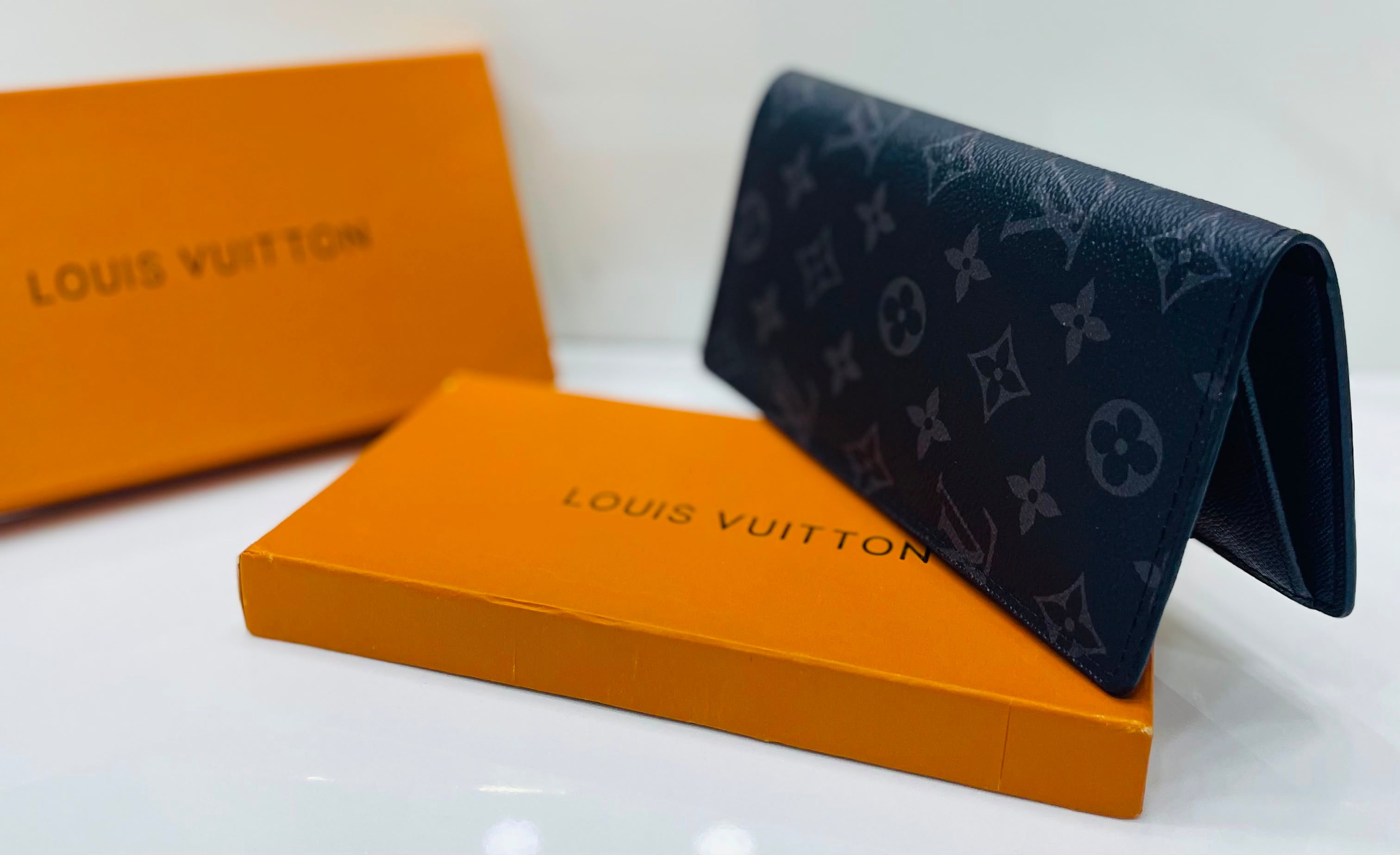 LV Unisex Long Wallet - Signature Black