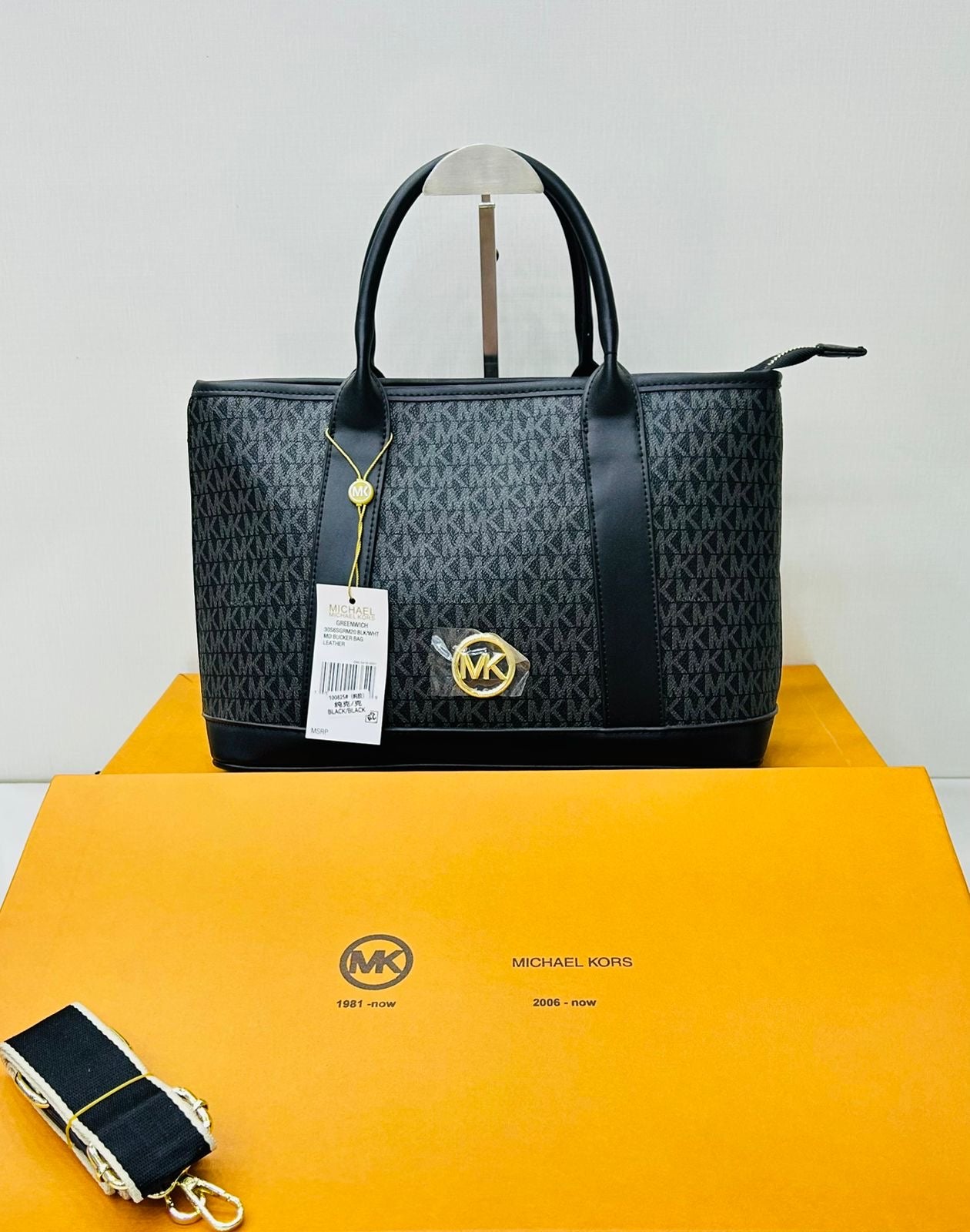Michael Kors Luisa Satchel - Black