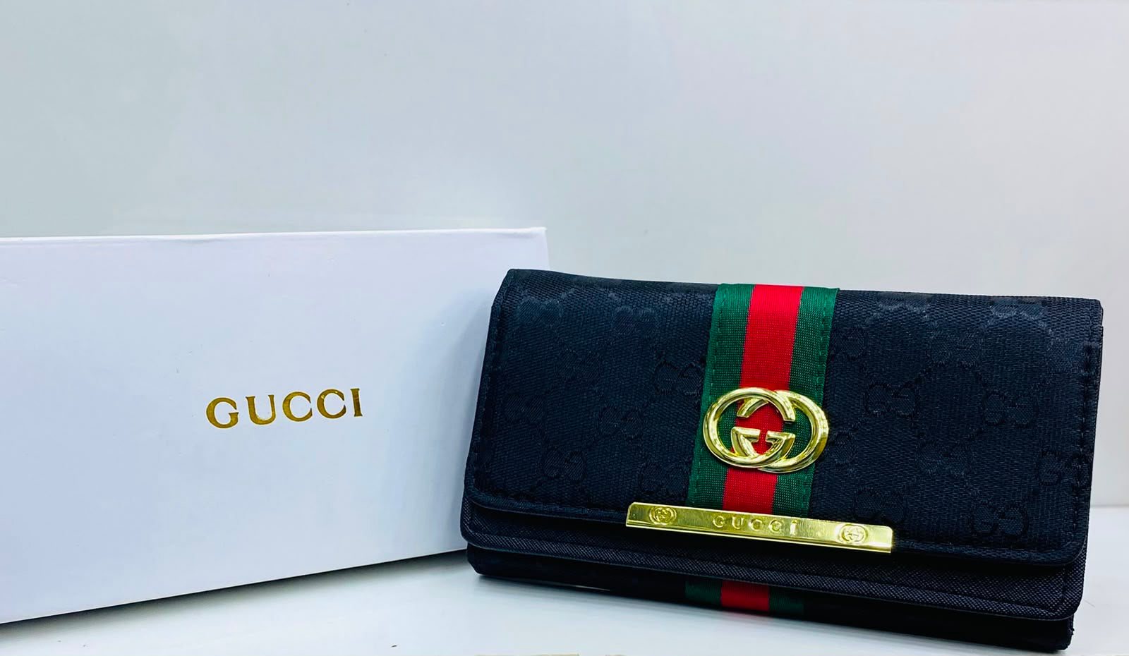 Gucci Hand Wallet - Black