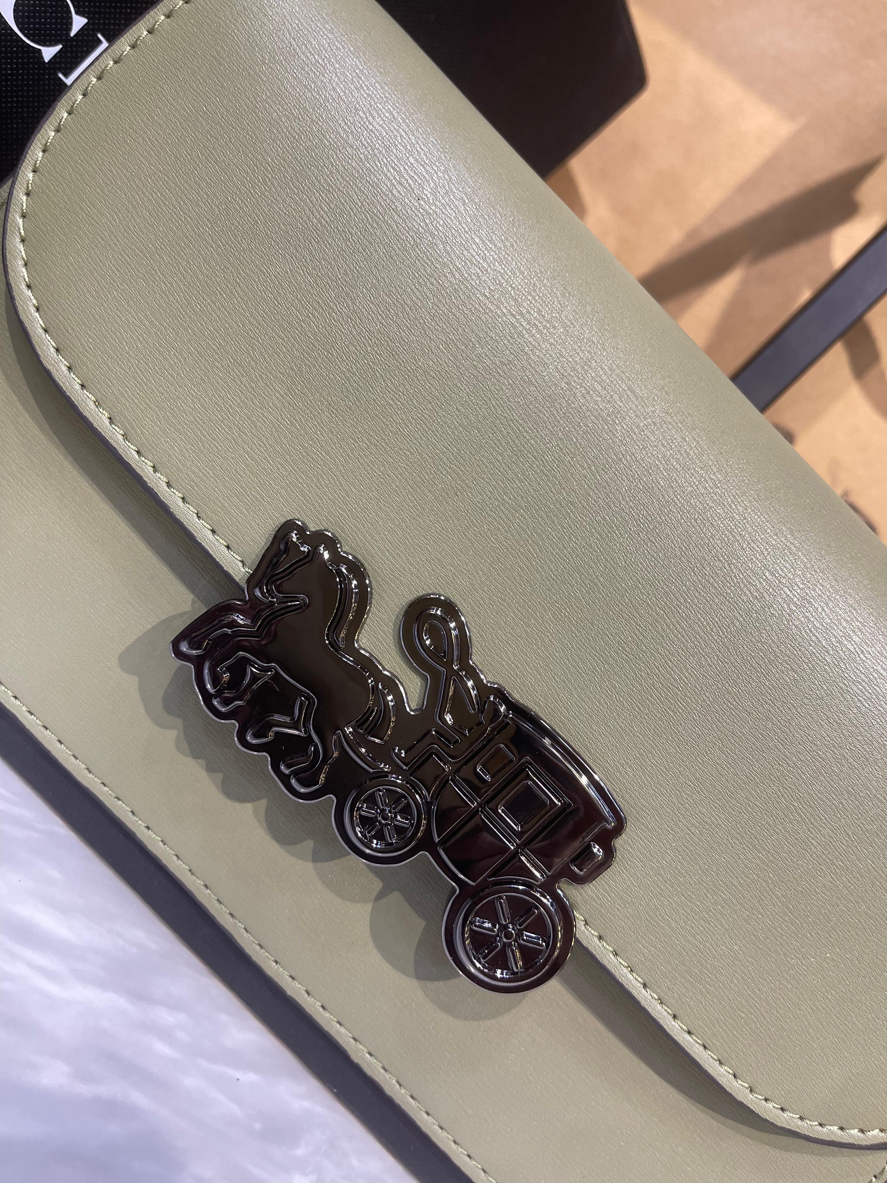 Coach Harper Shoulder Bag - Green