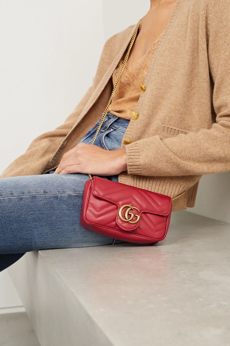 Gucci - Marmont Super Red