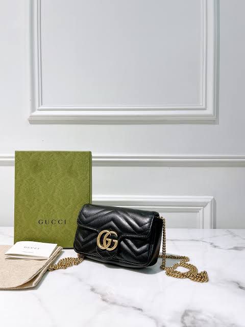Gucci - Marmont Super Black