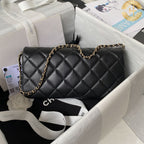 Chanel - Pearl flap bag - Black