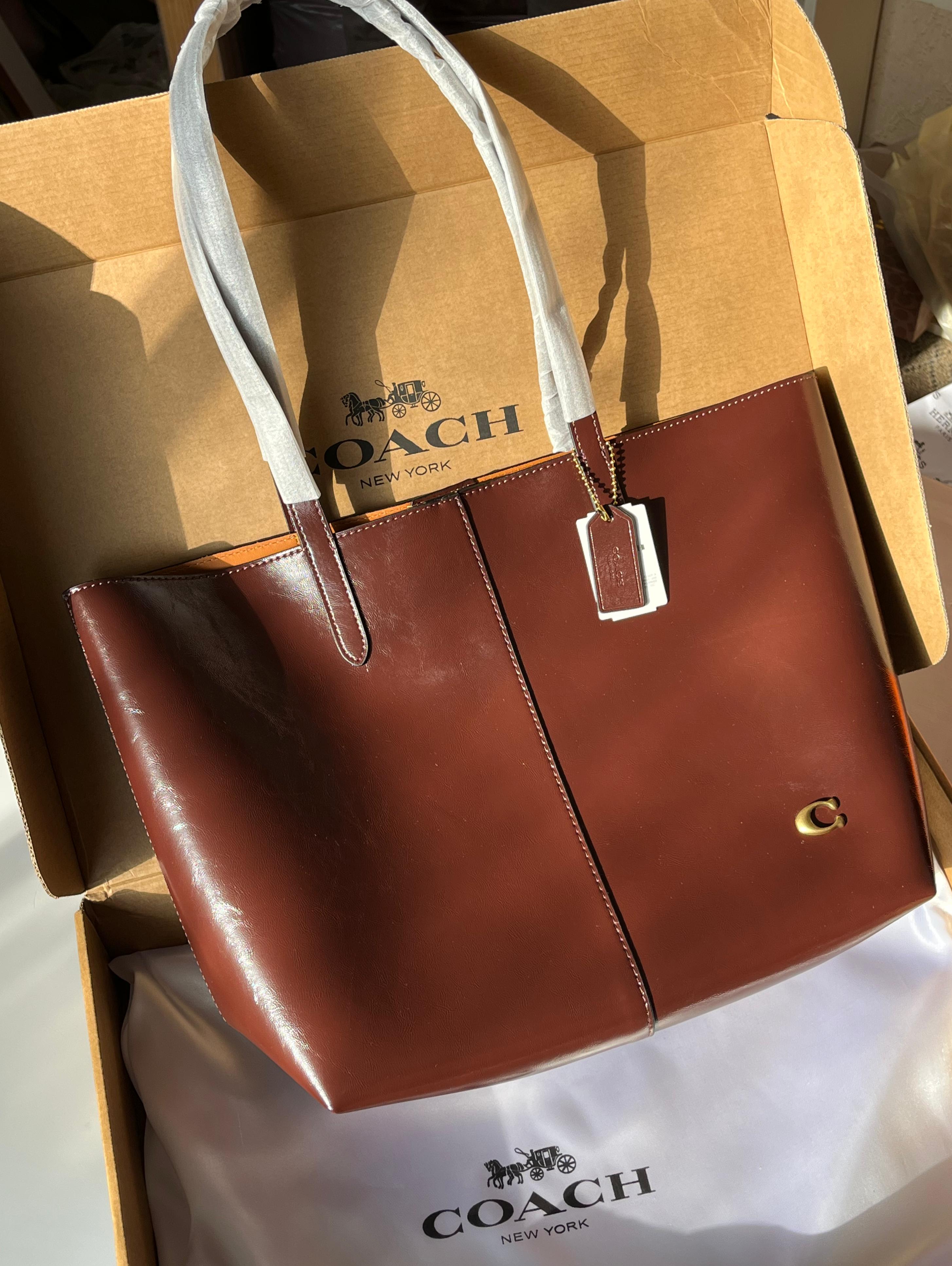 Coach - Leather North 32 Brown