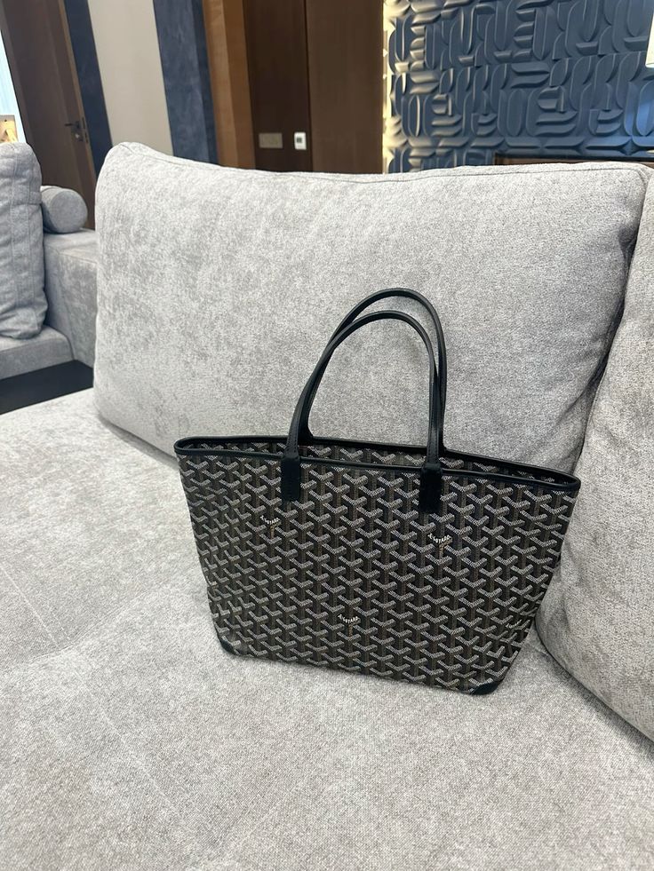 Goyard Tote Bag - Black (Large With Pouch)